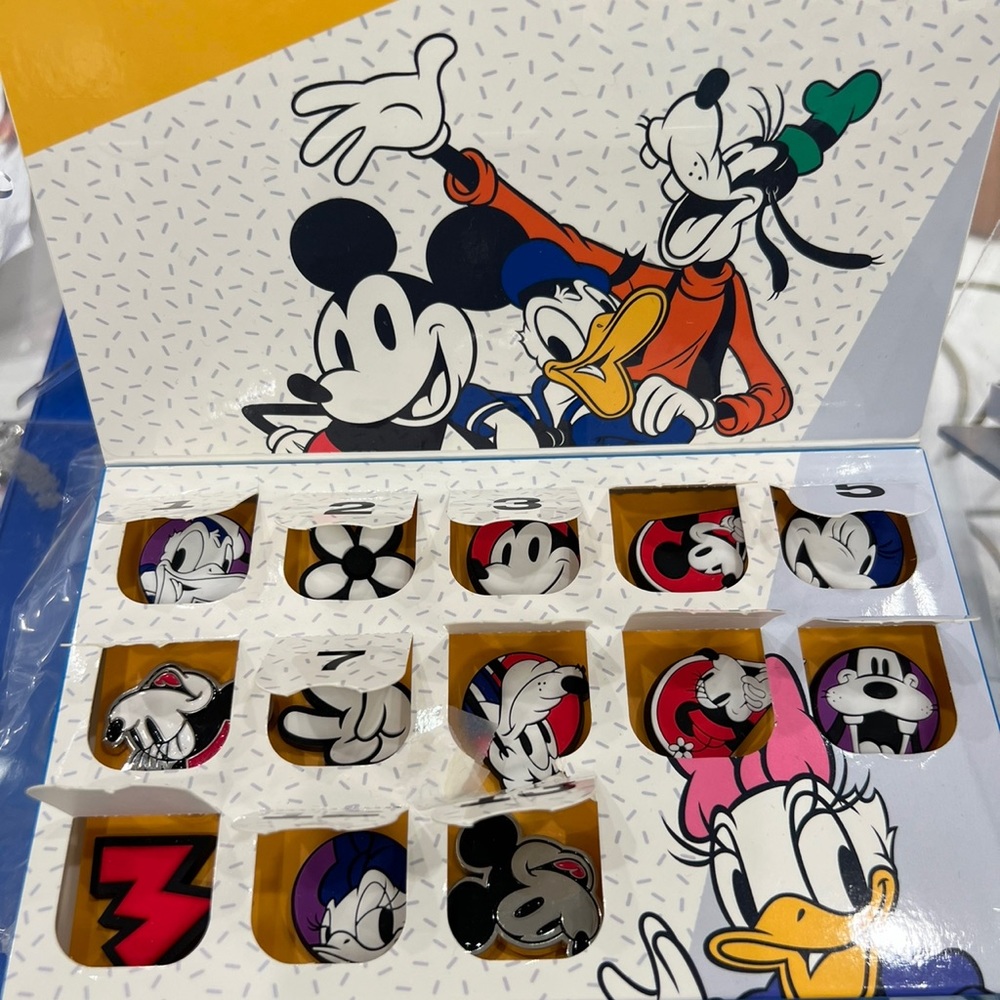 Crocs Jibbitz 13-Pack Shoe Charms | Jibbitz for Crocs, Mickey Mouse & Friends